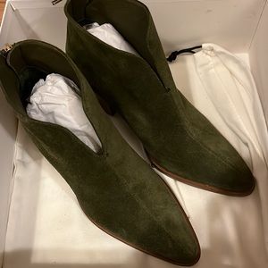 Vince Suede Bootie 7 New with Box